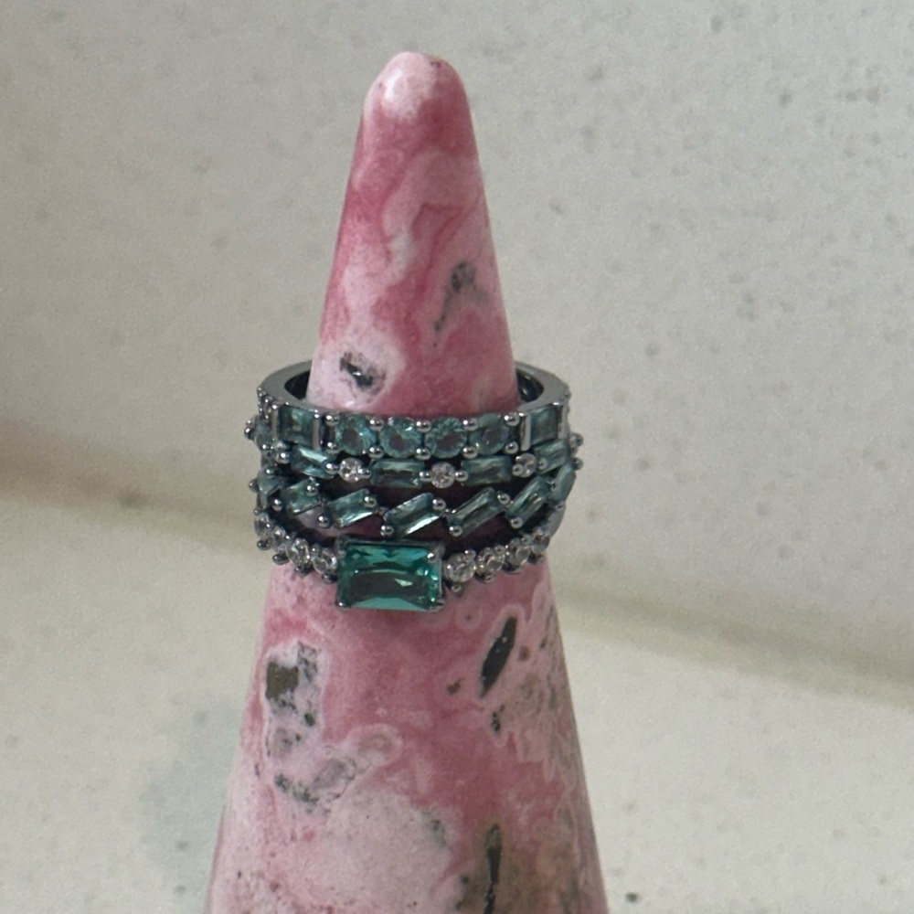 Chic Silver and Blue Gemstone Ring